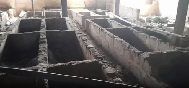 JUST IN: THE ANAMBRA STATE GOVERNMENT HAS DEMOLISHED A KIDNAPPERS’ DEN DISGUISED AS A HOTEL ALONG THE ONITSHA-OWERRI ROAD.