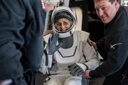 NASA Astronauts Crash Back to Earth After 9 Insane Months